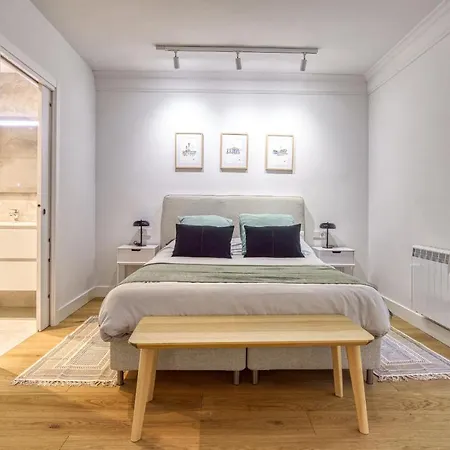 Monthly Triunfo By Sweet סן סבסטיאן